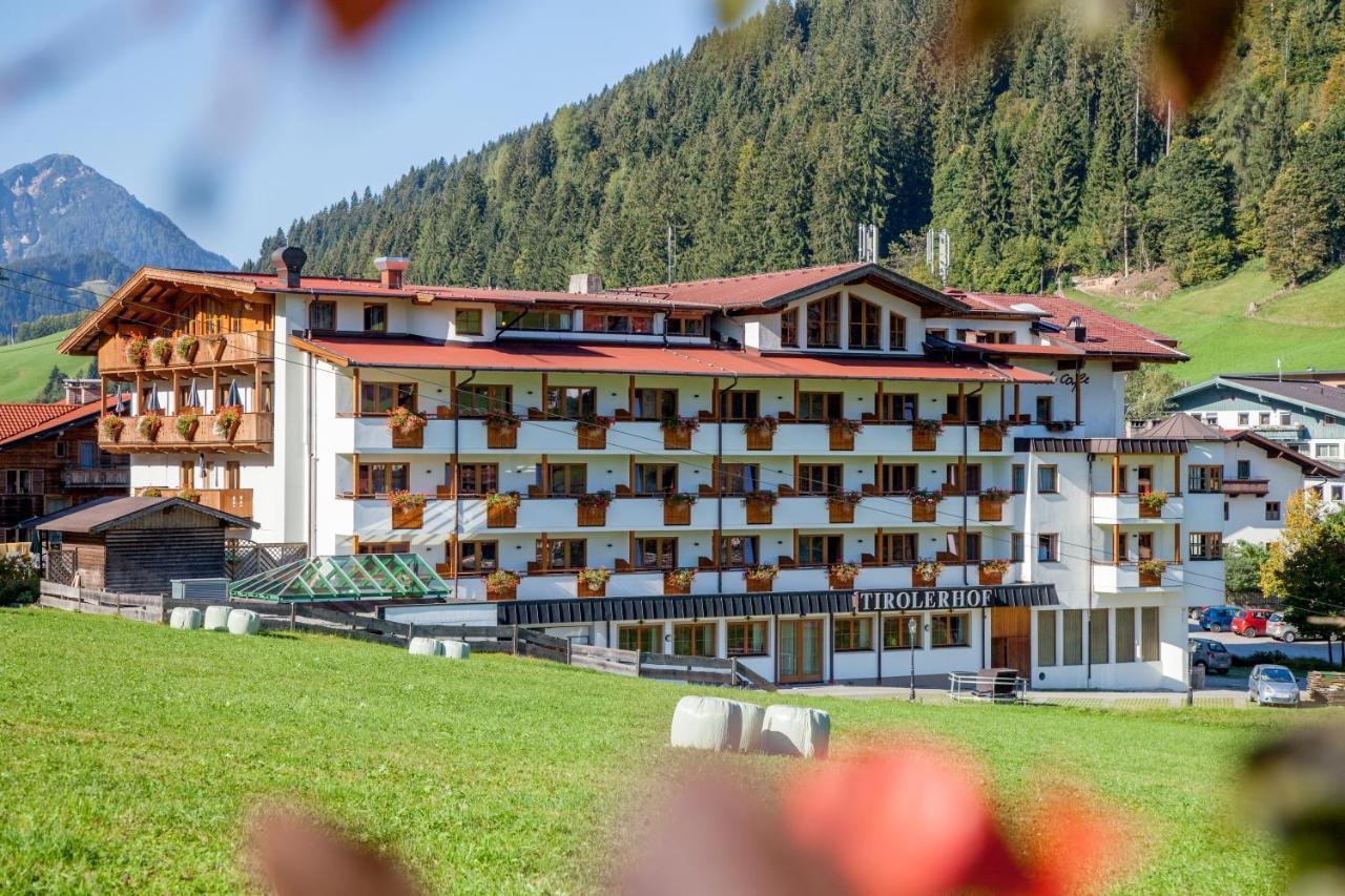 Landhotel Tirolerhof - Mai Bis Mitte Juni Kein Saunabetrieb Oberau Exterior foto